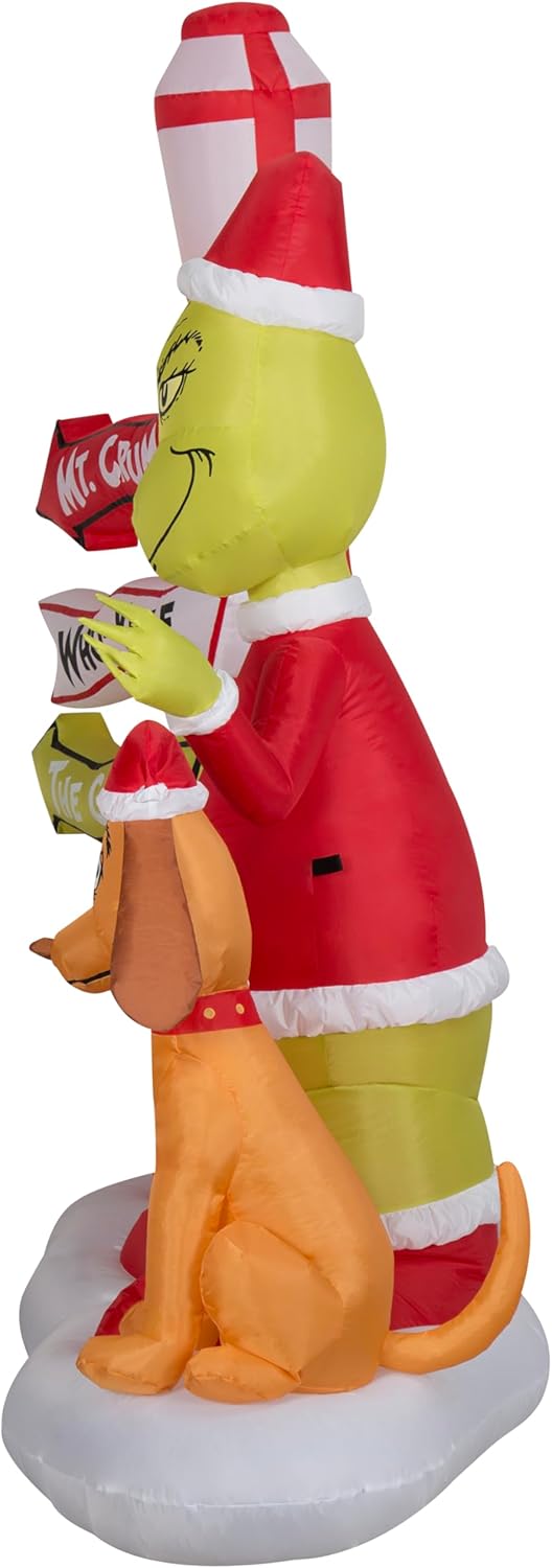 6 ft Tall Christmas Inflatable Y973