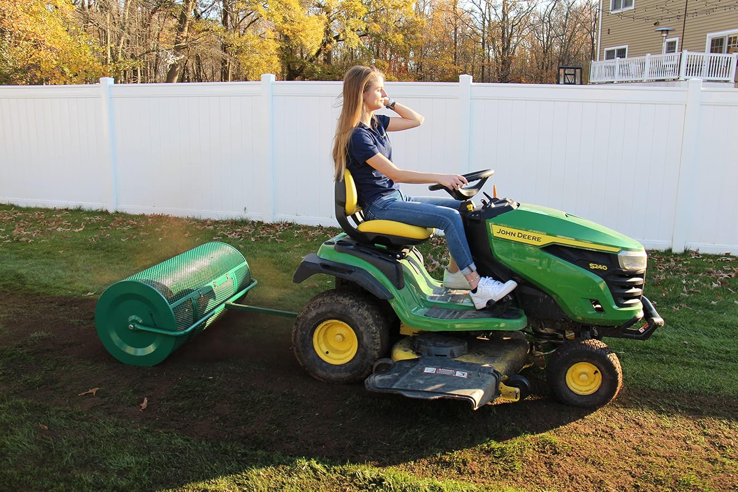 36 Inch Heavy Duty Metal Mesh Push Spreader K394