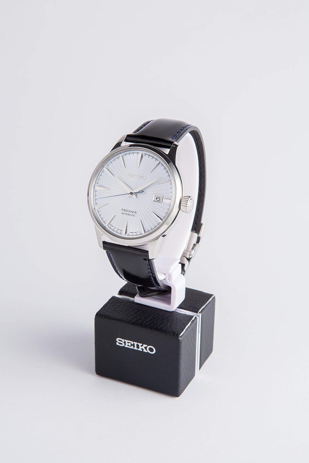 Mens Analog Automatic Watch with Leather Bracelet J12069