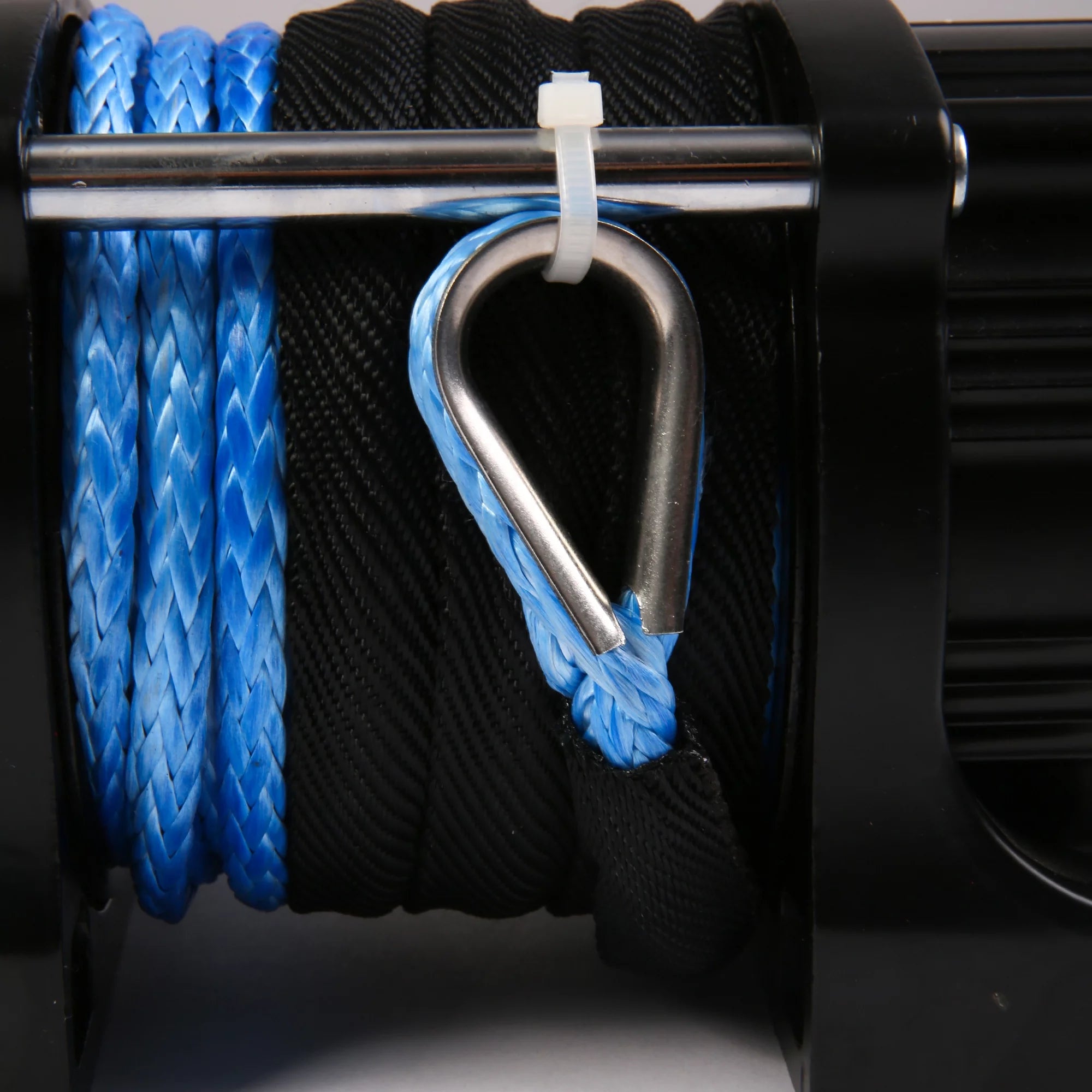 4500 LBS 12V DC Electric Winch with 15m Synthetic Rope L610785