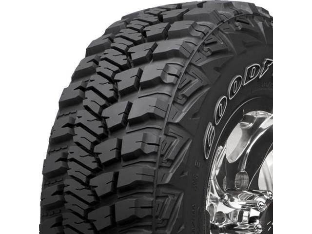LT285/70R17 Tire V966304