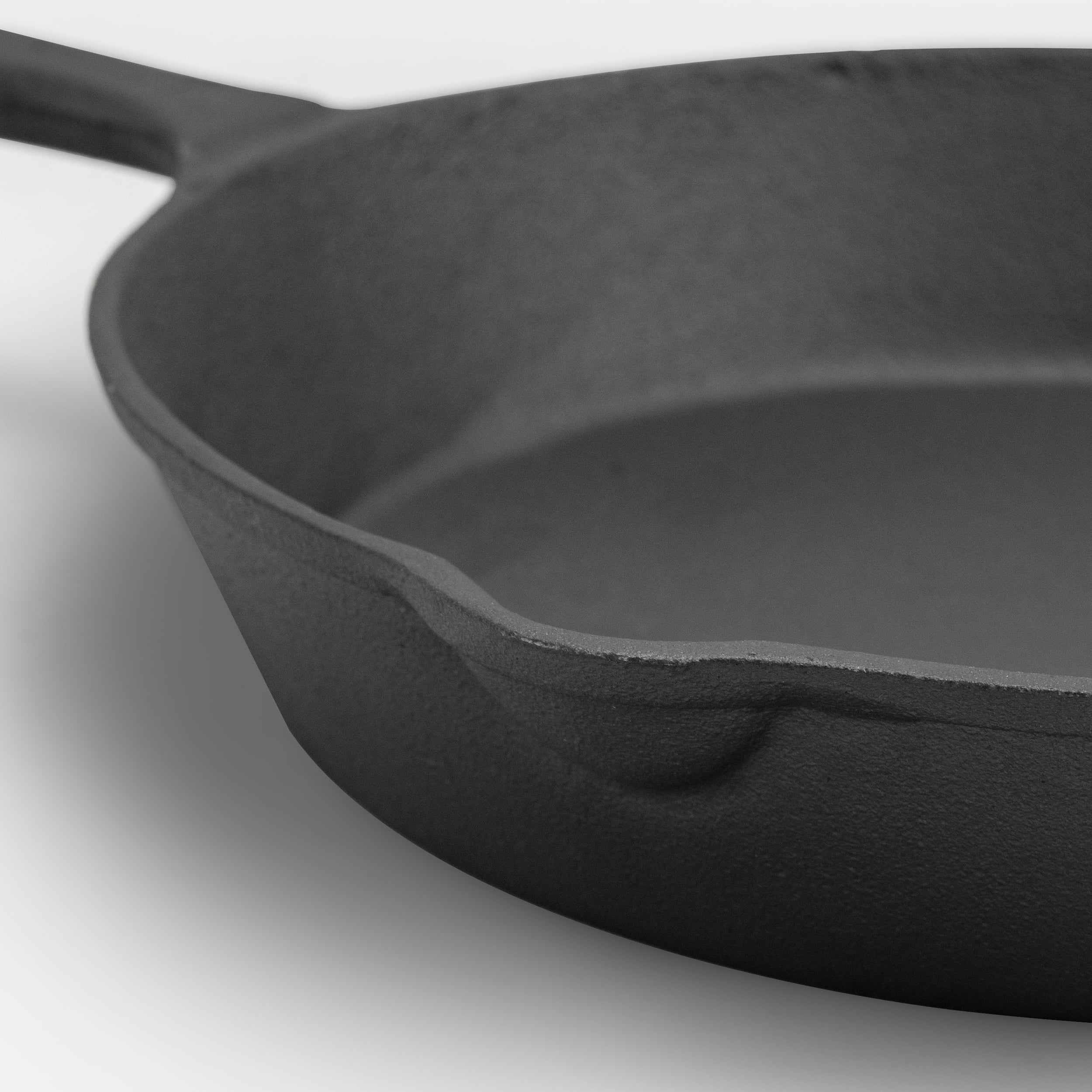 3 Pc Cast Iron Skillet Set I784319
