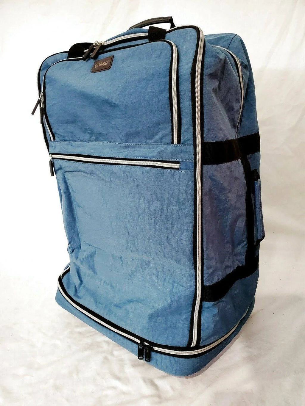 Blue 31x22 Spinner Suitcase X82998