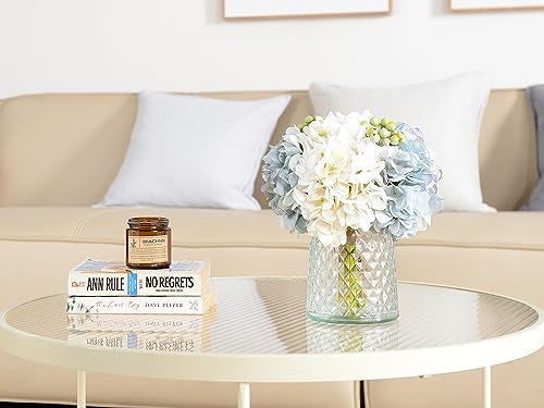 White Artificial Flowers in Vase U2652