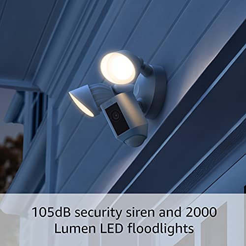 White Floodlight Cam with motion-activated 1080p HD video Y5903