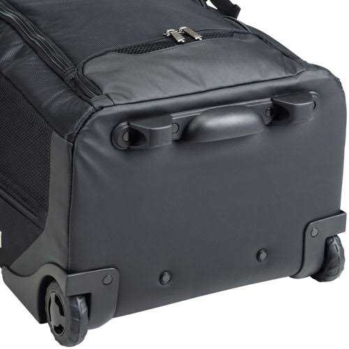 Catcher's Wheeled Bag N12632