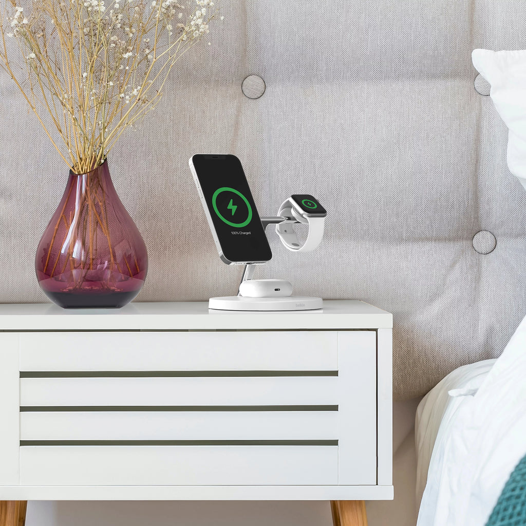 White 3-in-1 Wireless Charging Stand Q1818