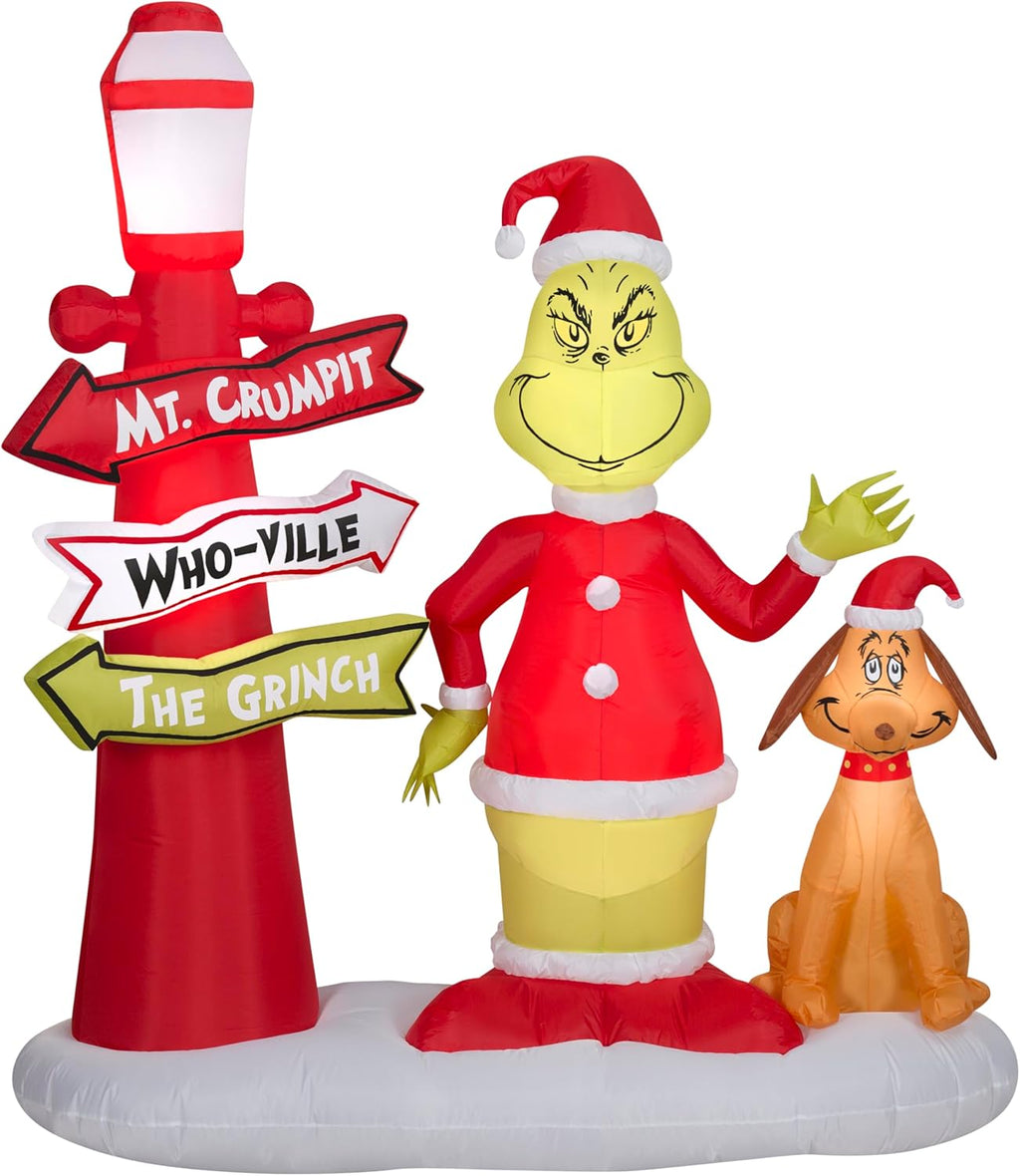 6 ft Tall Christmas Inflatable Y973